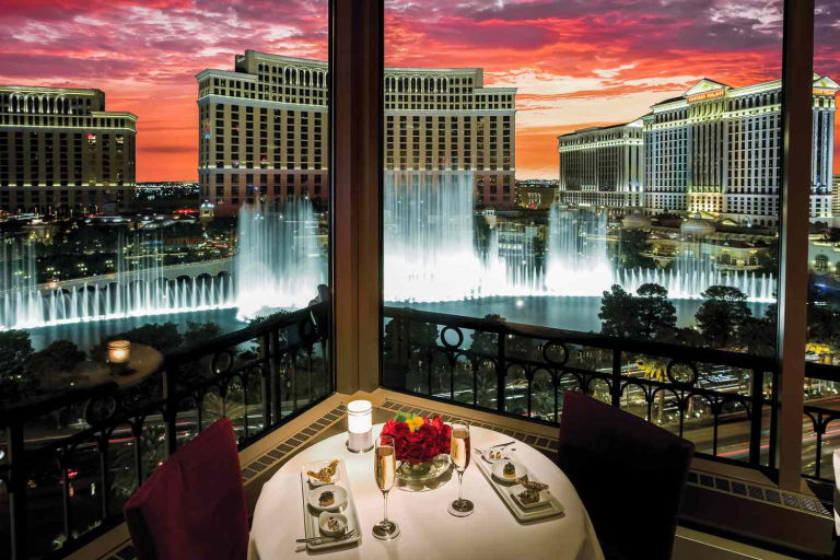 Indulge in Luxury: The Finest Hotels and Dining Experiences in Las Vegas
