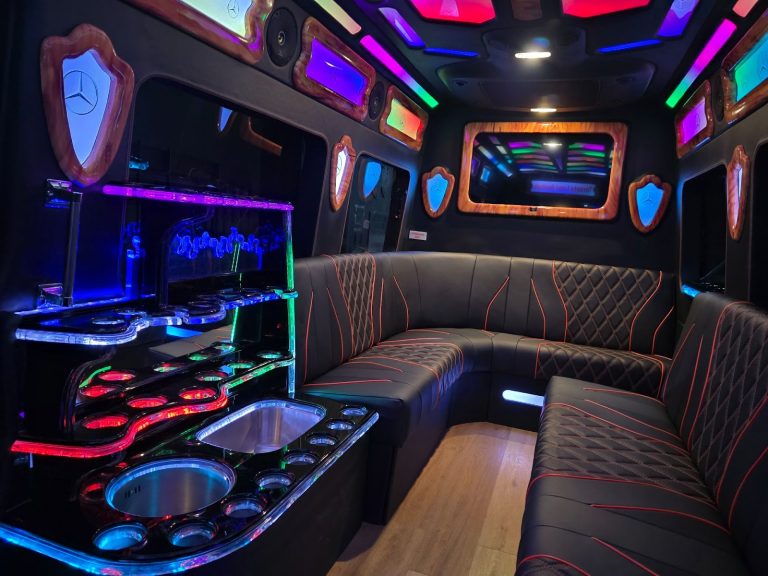 Top Reasons to Book a Toronto Party Bus for Your Event